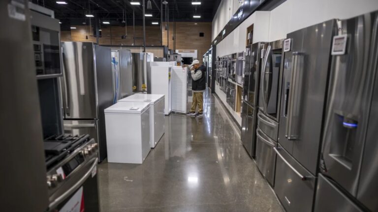 5 cosas que debes considerar comprar antes de que entren en vigor nuevos aranceles con Trump