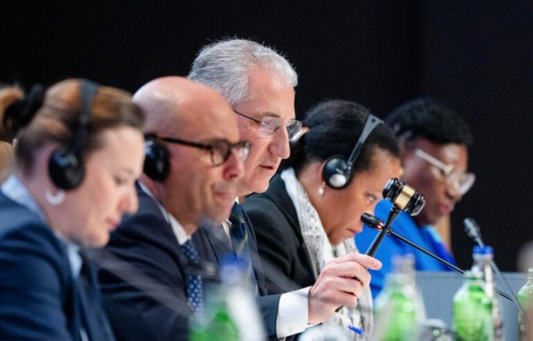 Países ricos aportarán US$300 mil millones para mejorar clima