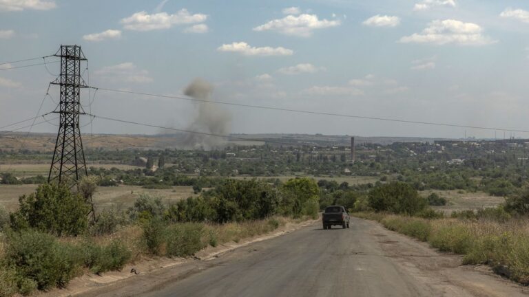 Rusia destituye a un comandante por hacer afirmaciones falsas sobre el progreso de la guerra en Ucrania, afirman blogueros militares