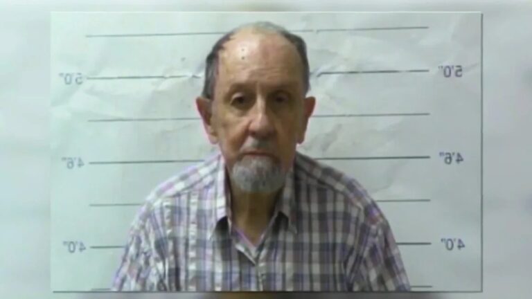 Exsacerdote de Nueva Orleans se declara culpable de violación y secuestro en caso de abuso sexual antes del juicio