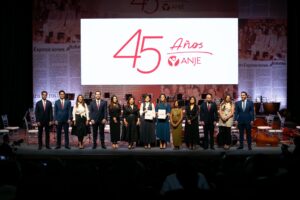 Raquel Peña resalta el papel clave de los jóvenes empresarios en la transformación económica del país