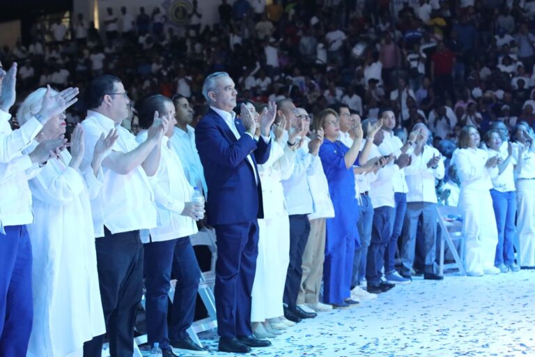 Luis Abinader: El PRM es la mejor herramienta para enfrentar los desafíos del futuro