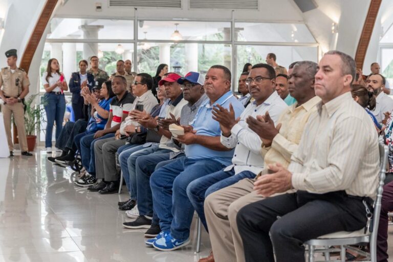 FFAA Entregan $515 millones a 628 militares retirados de la RD