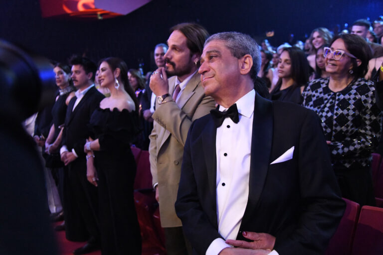 Zoe Saldaña: gran soberana del cine que en 46 años de vida ha mantenido una robusta raíz dominicana