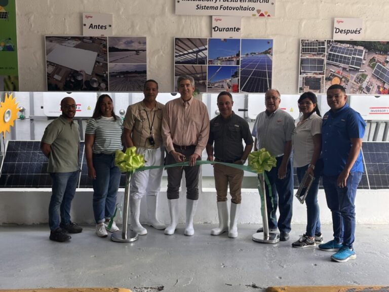 Sigma inaugura instalación de paneles solares en su planta de lácteos en Sosúa