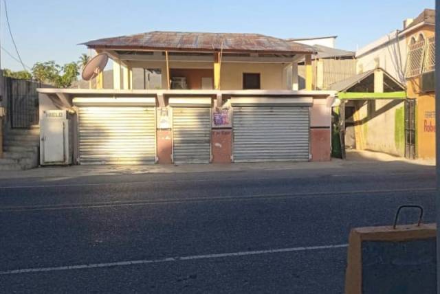 Escándalo de «teteos» en un Drink mantiene en zozobra a comunidad Los Bancos en San Juan