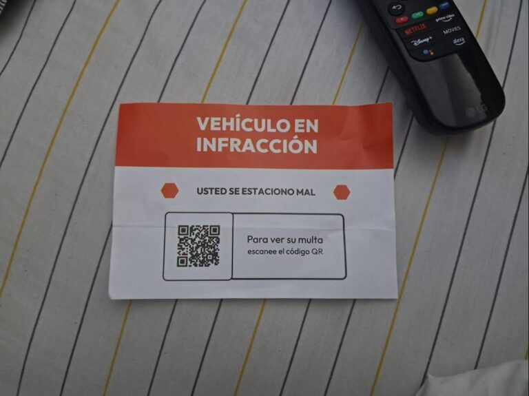 Digesett advierte sobre uso indebido de «calcomanías con QR» para simular «multas» en vehículos