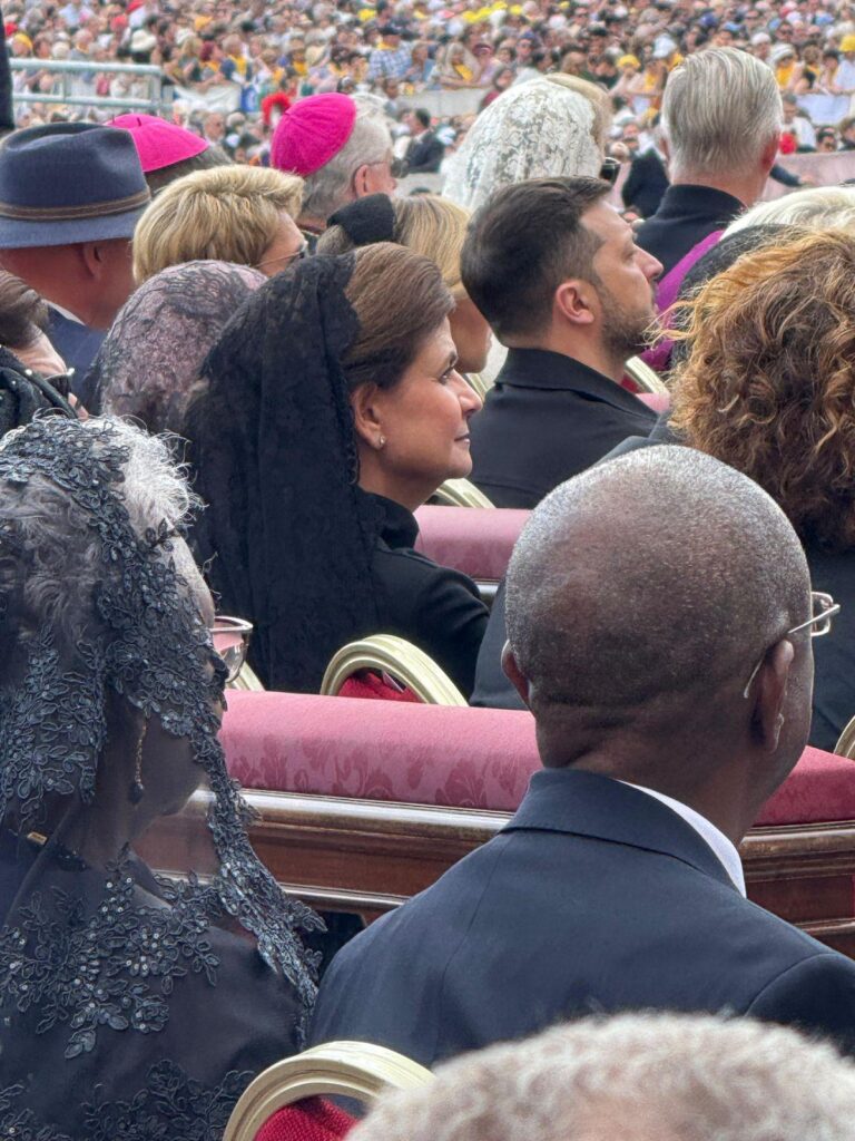 Raquel Peña participa en solemne misa de inicio del pontificado del papa León XIV en El Vaticano