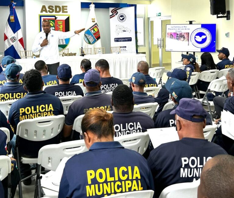 ConsejoCND y Alcaldía SDE inician jornada de formación para la Policía Municipal con enfoque familiar y preventivo
