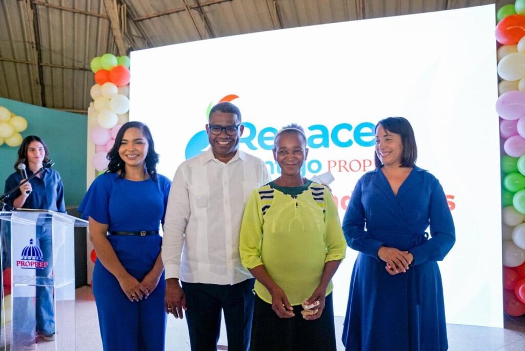 Propeep presenta “Renacer Contigo”; programa dirigido a vendedores informales del Gran Santo Domingo